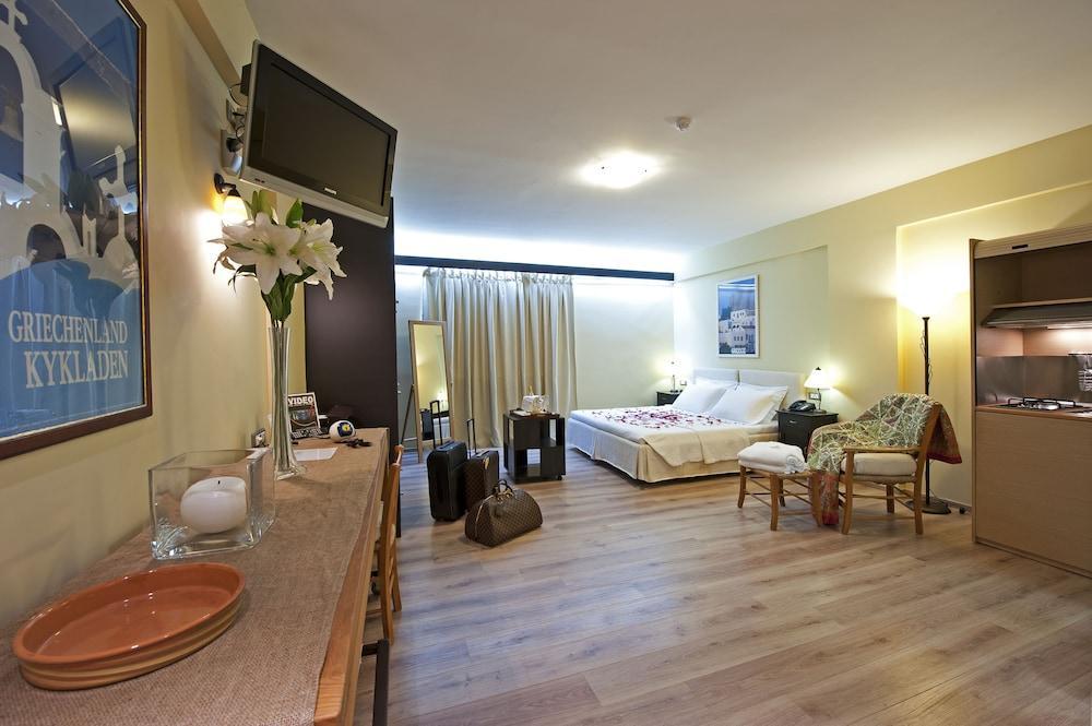 Efplias Hotel Apartments Pireus Exteriér fotografie