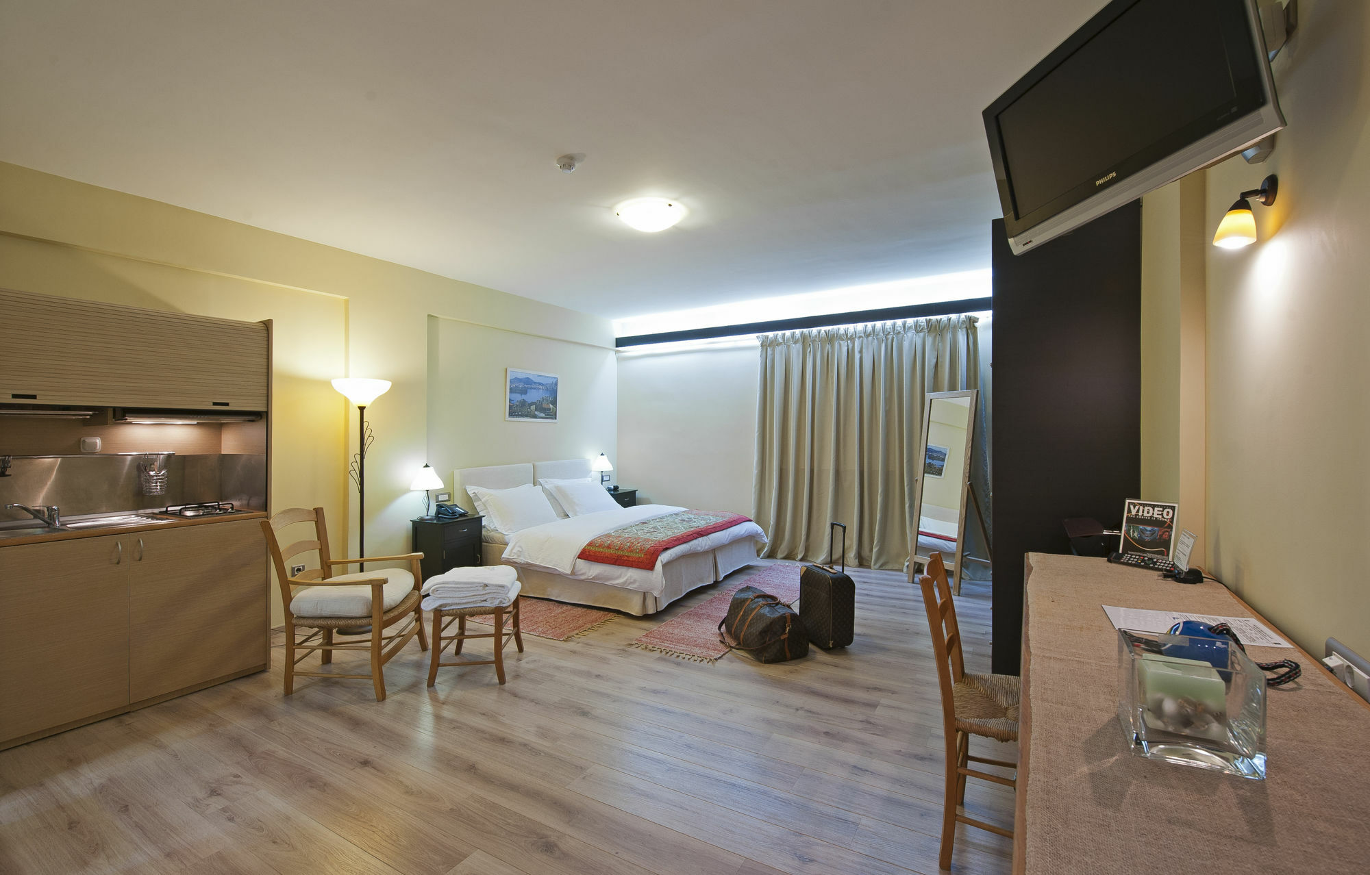 Efplias Hotel Apartments Pireus Exteriér fotografie